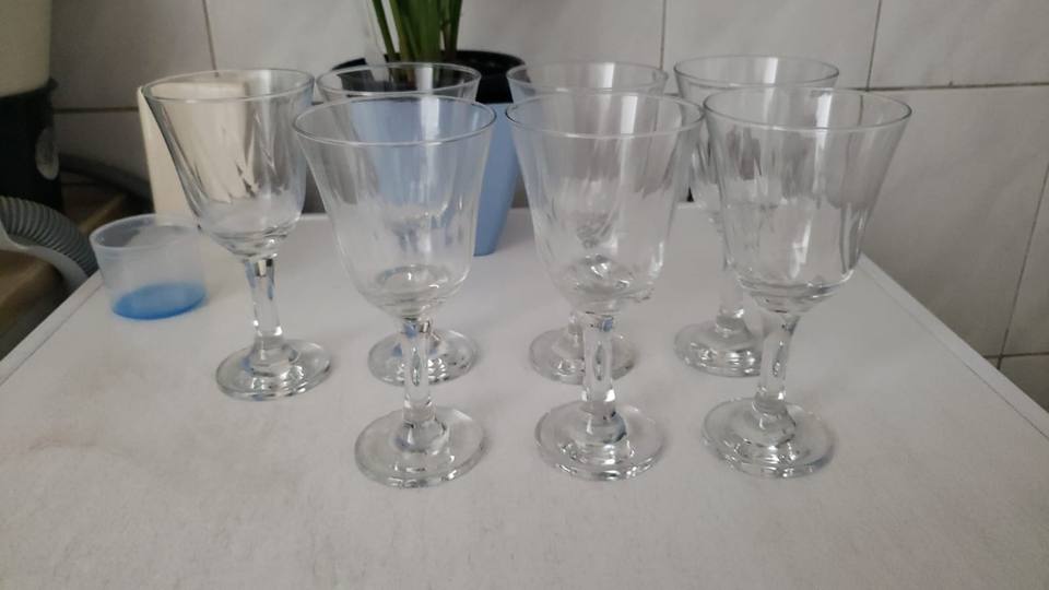 Foto de Sete tacas de vidro de 365 ml